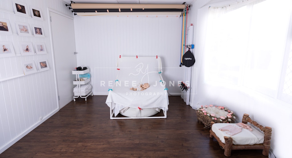 Photography Studio - Purpose built photography studio is perfect for maternity, newborn and child portrait sessions.